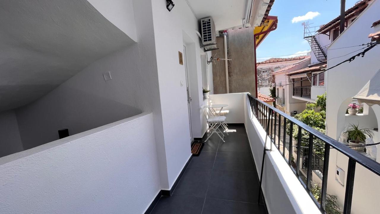 Le Sirene Apartments Skiathos Town Exterior photo