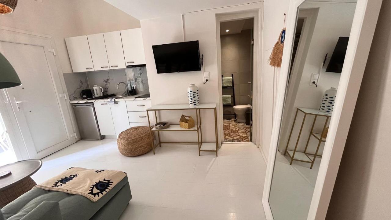 Le Sirene Apartments Skiathos Town Exterior photo